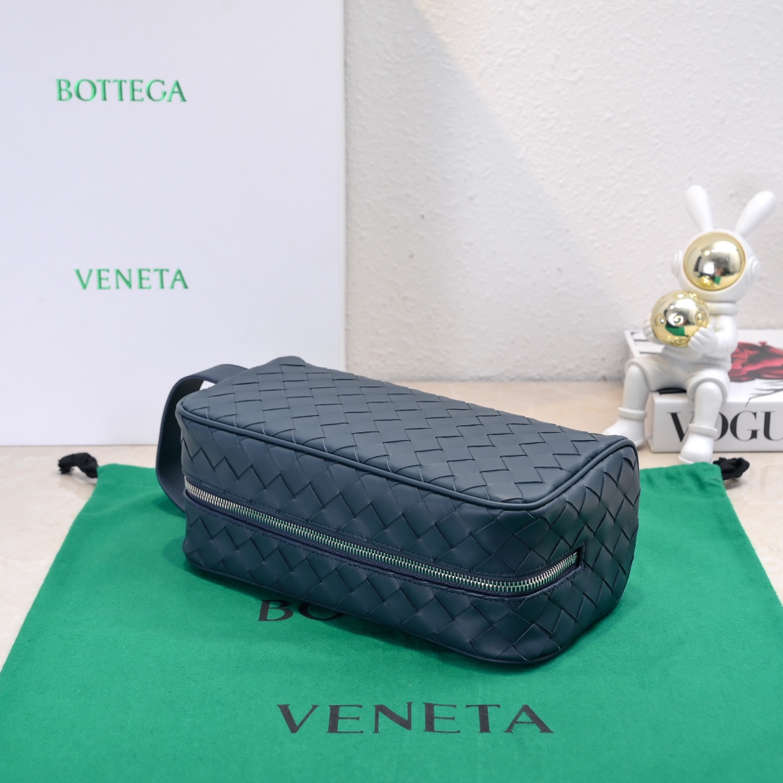 Bottega Veneta Cosmetic Bags